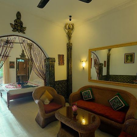 Bopha Siem Reap Boutique Hotel Exterior photo