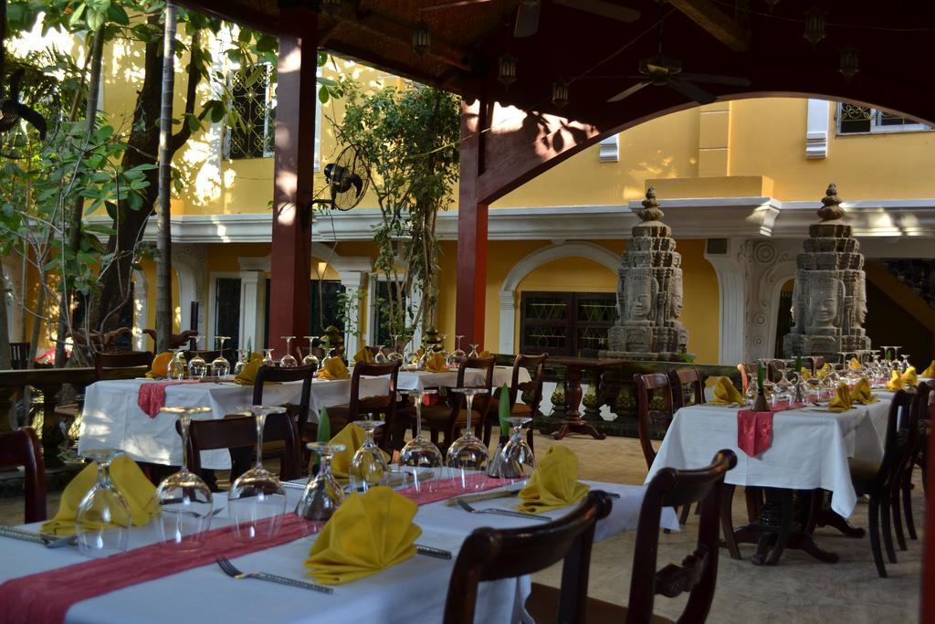 Bopha Siem Reap Boutique Hotel Exterior photo
