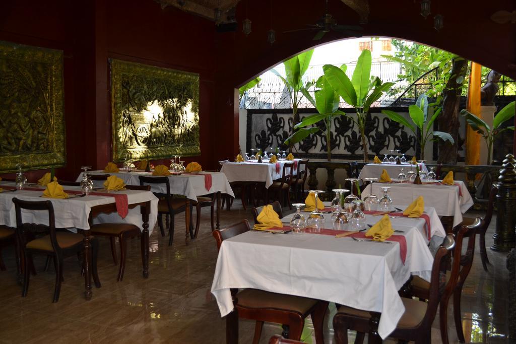 Bopha Siem Reap Boutique Hotel Exterior photo