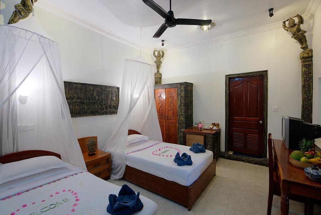 Bopha Siem Reap Boutique Hotel Exterior photo