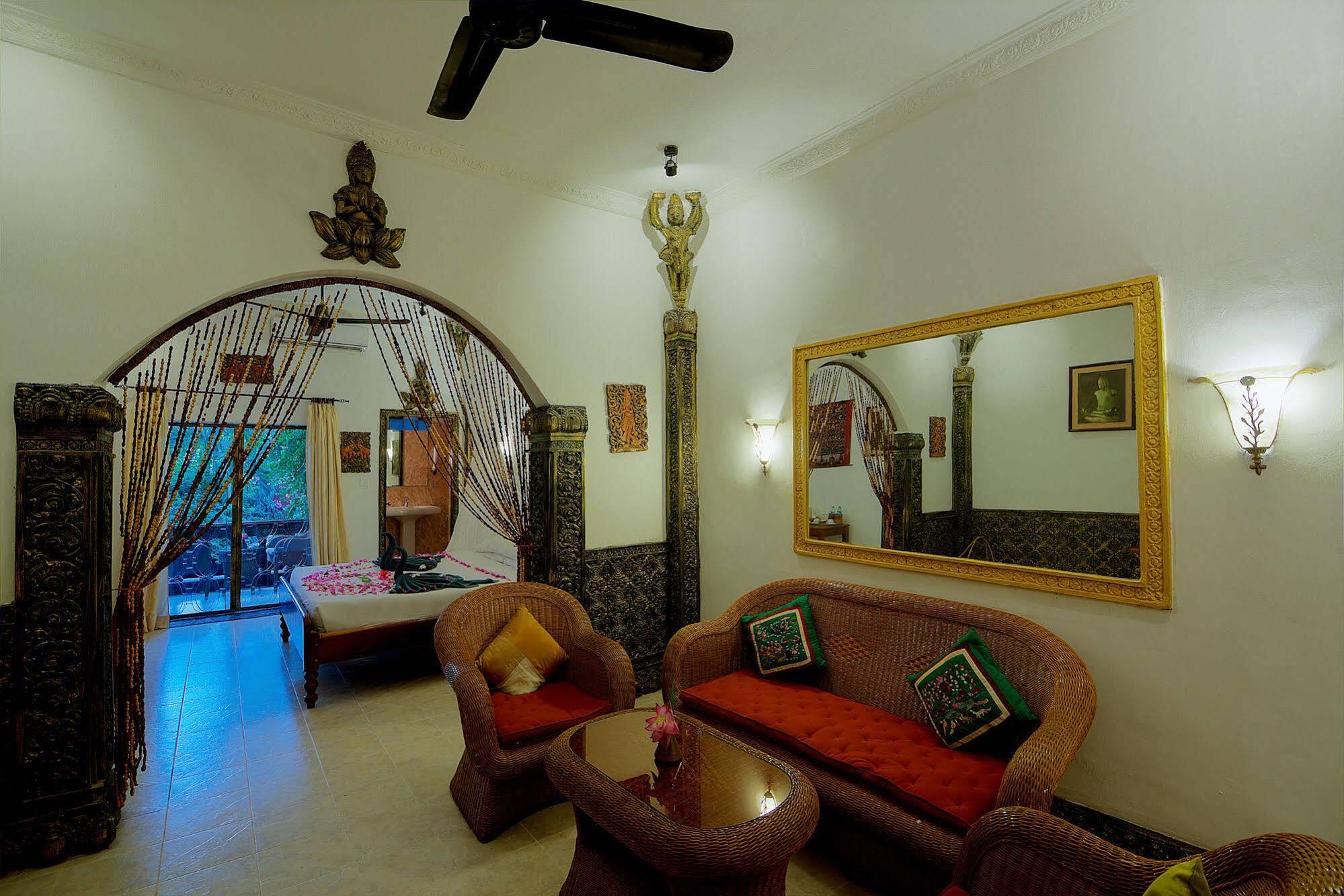 Bopha Siem Reap Boutique Hotel Exterior photo
